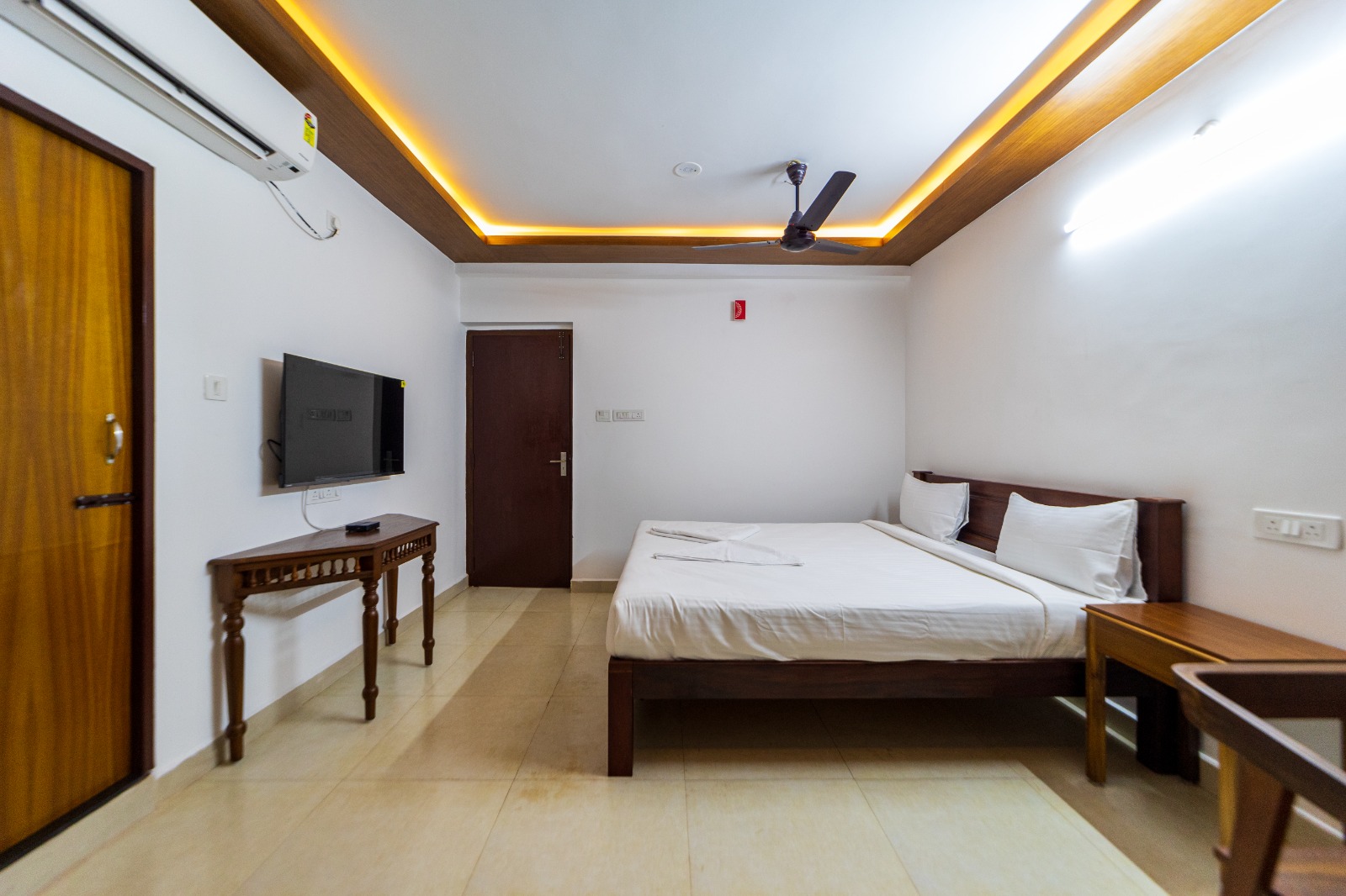 Deluxe Premium - Bonne Chance Heritage Residence 02